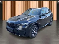 Gebraucht BMW X5 M M Sport 530 PS (389 kW) 2024 Black sapphire metallic SUV