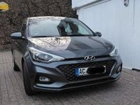 Gebraucht Hyundai i20 Active 101 PS (74 kW) 2018 Grau Kleinwagen