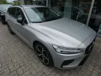 Gebraucht Volvo V60 145 PS (106 kW) 2024 Kombi