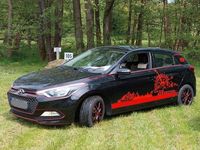 Gebraucht Hyundai i20 75 PS (55 kW) 2017 Schwarz Limousine