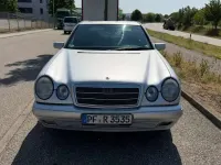 Gebraucht Mercedes E200 Classic 136 PS (100 kW) 1997 Silber Limousine