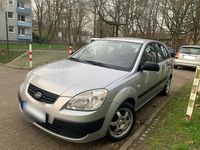 Gebraucht Kia Rio 97 PS (71 kW) 2009 Silber Kleinwagen