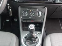 Gebraucht VW Beetle Cabriolet Basis 160 PS (117 kW) 2013 Schwarz Cabrio