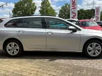 Gebraucht VW Golf VIII Life 131 PS (96 kW) 2023 Silber Kombi