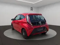 Gebraucht Toyota Aygo X-wave 69 PS (50 kW) 2014 Rot Kleinwagen