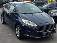Gebraucht Ford Fiesta Titanium 101 PS (74 kW) 2016 Blau Kleinwagen