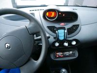 Gebraucht Renault Twingo 75 PS (55 kW) 2011 Rot Kleinwagen