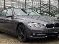 Gebraucht BMW 318 Sport Line 150 PS (110 kW) 2019 Grau Kombi