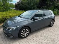 Gebraucht VW Golf VIII Active 150 PS (110 kW) 2022 Grau Limousine