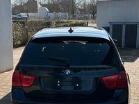 Gebraucht BMW 320 Comfort Edition 184 PS (135 kW) 2012 Schwarz Kombi