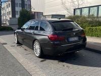 Gebraucht BMW 530 Luxury Line 258 PS (189 kW) 2016 Grau Kombi