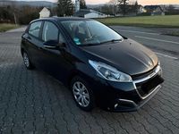 Gebraucht Peugeot 208 82 PS (60 kW) 2017 Blau Kleinwagen