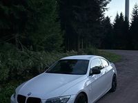 Gebraucht BMW 320 M Sport 170 PS (125 kW) 2011 Weiß Coupé