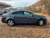Gebraucht Opel Insignia Sport 170 PS (125 kW) 2014 Grau Limousine