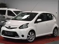 Gebraucht Toyota Aygo Cool 68 PS (50 kW) 2013 Weiß Kleinwagen
