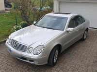 Gebraucht Mercedes E240 177 PS (130 kW) 2002 Silber Limousine