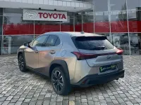 Gebraucht Lexus UX 250h 184 PS (135 kW) 2023 Sonic titanium (metallic) SUV