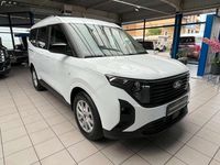 Gebraucht Ford Tourneo Titanium 125 PS (91 kW) 2024 Frostweiß Kombi