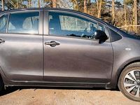 Gebraucht Toyota Yaris 100 PS (73 kW) 2009 Grau Kleinwagen