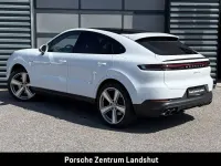 Gebraucht Porsche Cayenne E-Hybrid Coupe 470 PS (345 kW) 2024 Weiß SUV