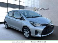 Gebraucht Toyota Yaris Comfort 69 PS (50 kW) 2015 Silber Kleinwagen