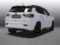 Usado Jeep Compass Summit 240 HP (176 kW) 2022 Branco SUV