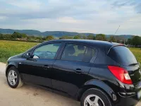 Używany Opel Corsa 69 KM (50 kW) 2012 Czarny Hatchback