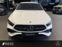 Gebraucht Mercedes A200 AMG 163 PS (119 kW) 2024 Unilack polarweiß Limousine