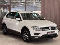 Gebraucht VW Tiguan Sound 150 PS (110 kW) 2017 Deep black perleffekt SUV