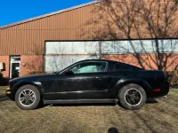 Second-hand Ford Mustang 218 CP (160 kW) 2006 Negru Coupe
