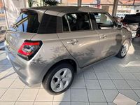 Neu Suzuki Swift Comfort 83 PS (61 kW) 2025 Silber Limousine