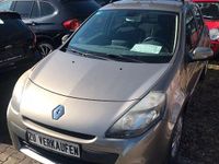 Gebraucht Renault Clio IV 75 PS (55 kW) 2012 Gold Limousine