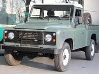 Gebraucht Land Rover Defender 122 PS (89 kW) 2010 Grün Pickup