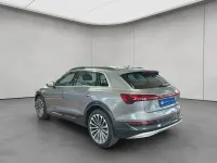 Gebraucht Audi e-tron Advanced 230 kW (313 PS) 2022 Taifungrau metallic SUV