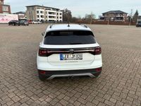 Gebraucht VW T-Cross Active 150 PS (110 kW) 2022 Weiß SUV