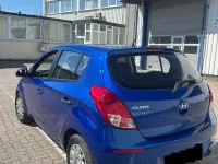 Gebraucht Hyundai i20 Edition 86 PS (63 kW) 2013 Blau Kleinwagen