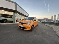 Gebraucht Renault Twingo Techno 60 kW (82 PS) 2023 Mangogelb Kleinwagen