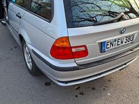 Gebraucht BMW 318 143 PS (105 kW) 2002 Silber Kombi