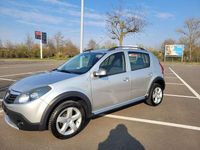 Second-hand Dacia Sandero Stepway 84 CP (61 kW) 2011 Gri Hatchback