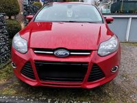 Gebraucht Ford Focus 150 PS (110 kW) 2011 Rot Kombi