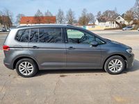 Gebraucht VW Touran Sound 150 PS (110 kW) 2017 Grau Van / Kleinbus