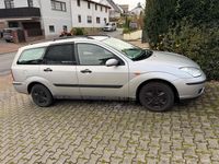 Occasion Ford Focus 101 ch (74 kW) 2001 Argent Berline