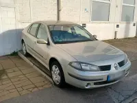 Gebraucht Renault Laguna II 135 PS (99 kW) 2006 Gold Limousine