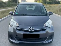Gebraucht Toyota Verso-S 99 PS (72 kW) 2012 Grau Van / Kleinbus