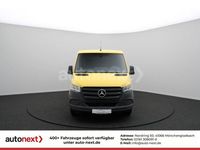 Gebraucht Mercedes Sprinter 163 PS (119 kW) 2020 Calcitgelb Van