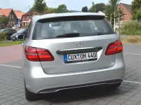 Gebraucht Mercedes 180 Style 109 PS (80 kW) 2017 Silber Limousine