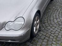 Gebraucht Mercedes C220 150 PS (110 kW) 2006 Gold Kombi