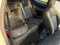 Gebraucht Peugeot 206 75 PS (55 kW) 2010 Weiß Limousine