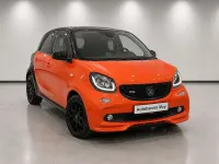 Używany Smart ForFour Brabus 109 KM (80 kW) 2017 Czerwony Hatchback