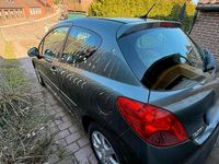 Gebraucht Peugeot 207 75 PS (55 kW) 2008 Grau Kleinwagen